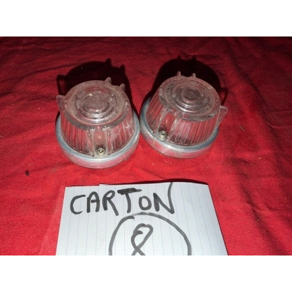 2 veilleuses clignotants neuves avant Renault 4 1ère génération