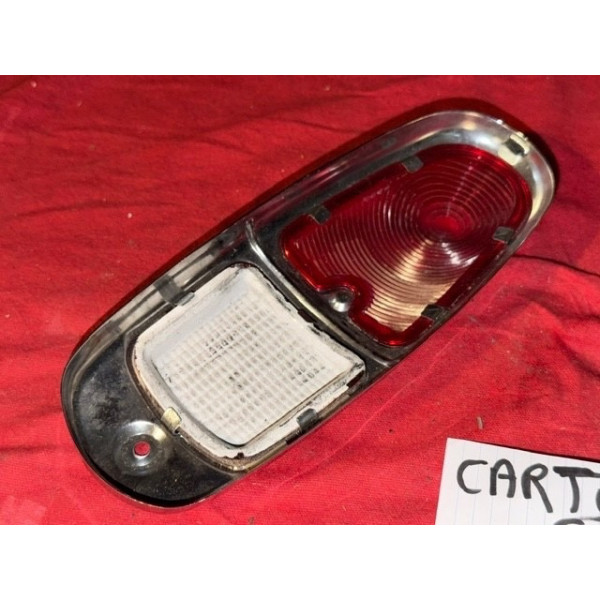 Cabochon de feu neuf arrière original Peugeot 403 break