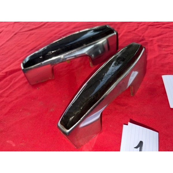 Jeu de 2 butoirs arrière de pare choc originaux droit et gauche Renault 8 Gordini