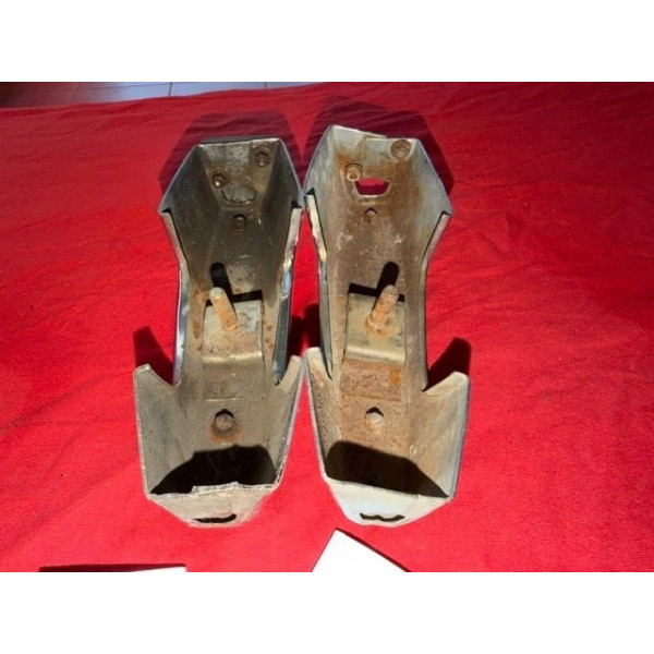Jeu de 2 butoirs arrière de pare choc originaux droit et gauche Renault 8 Gordini