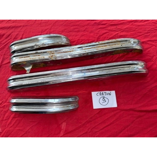 Lot de pare chocs original Jaguar XK 120 à restaurer