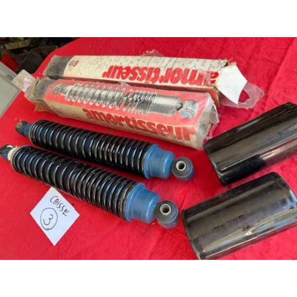 2 amortisseurs neuf NOS Volvo Amazone P1800 122 144