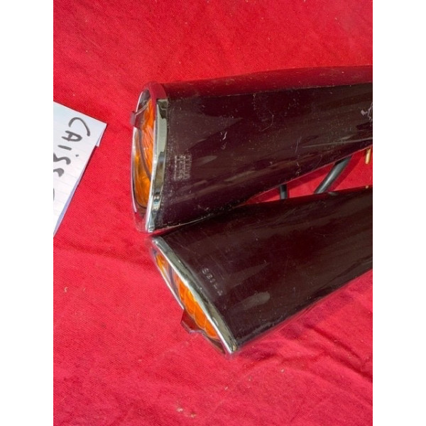 2 cornets de clignotants arrière plastique Citroën DS 19 1ère génération