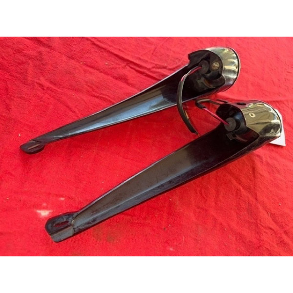 2 cornets de clignotants arrière plastique Citroën DS 19 1ère génération