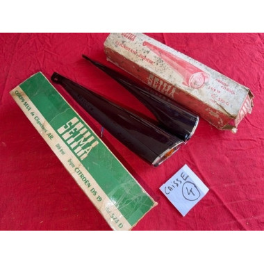 2 cornets de clignotants arrière plastique Citroën DS 19 1ère génération neuf NOS