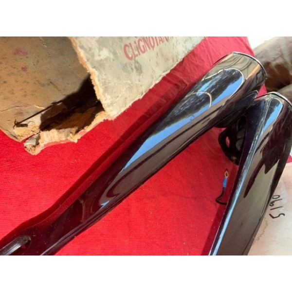 2 cornets de clignotants arrière plastique Citroën DS 19 1ère génération neuf NOS