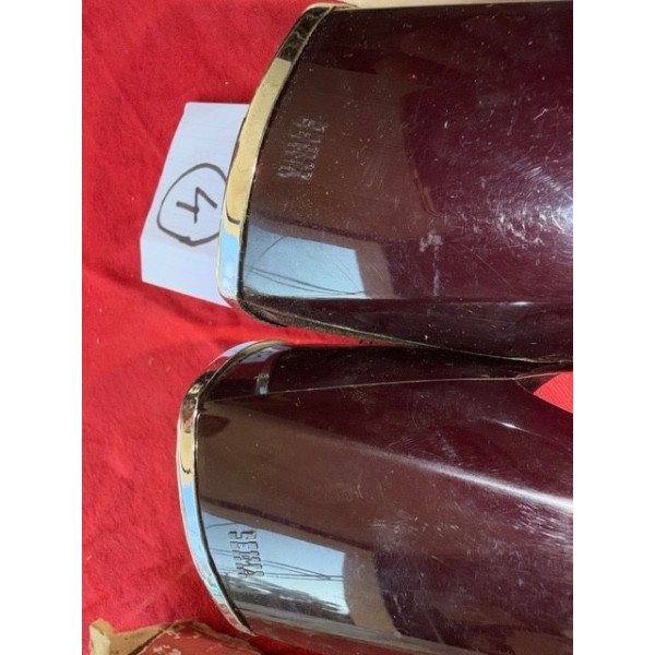 2 cornets de clignotants arrière plastique Citroën DS 19 1ère génération neuf NOS