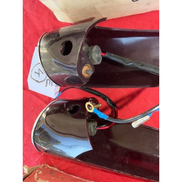 2 cornets de clignotants arrière plastique Citroën DS 19 1ère génération neuf NOS