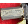 0130821940 moteur lève vitre Bosch avant droit / 554850 Mercedes Benz Vito Combi