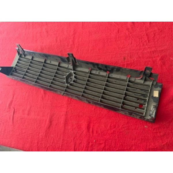 Renault 9 grille de calandre avant 7700708580