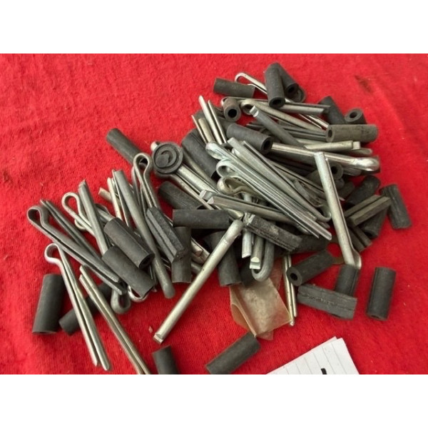 Lot goupilles + cales caoutchouc neuf original freinage Alpine A110 R8 Gordini