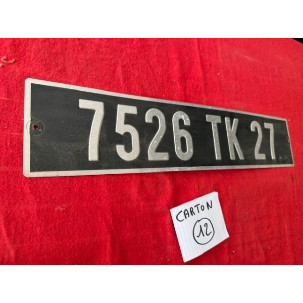 Ancienne plaque d'immatriculation d'époque années 60 vintage Automobilia
