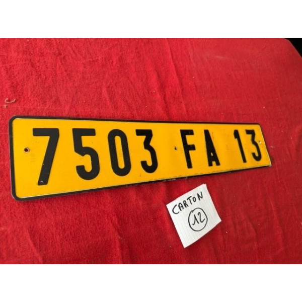 Ancienne plaque d'immatriculation d'époque années 60 vintage Automobilia