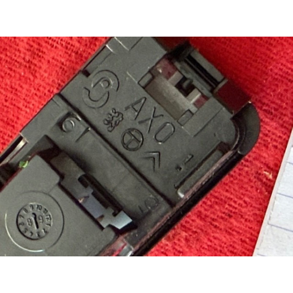 Plafonnier éclairage intérieur neuf original Peugeot Citroën Simca Talbot