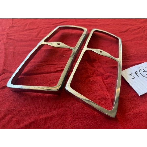 Enjoliveurs feux arrière aluminium poli neuf accessoire Renault 5 1er modèle