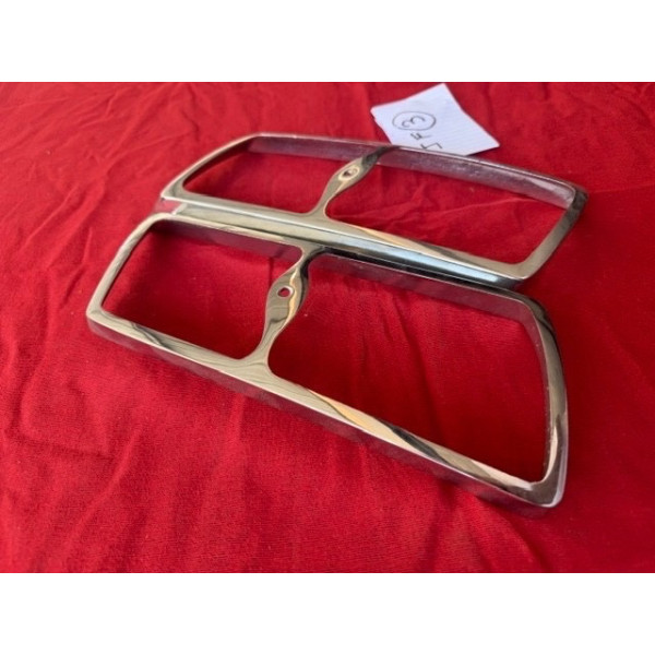 Enjoliveurs feux arrière aluminium poli neuf accessoire Renault 5 1er modèle