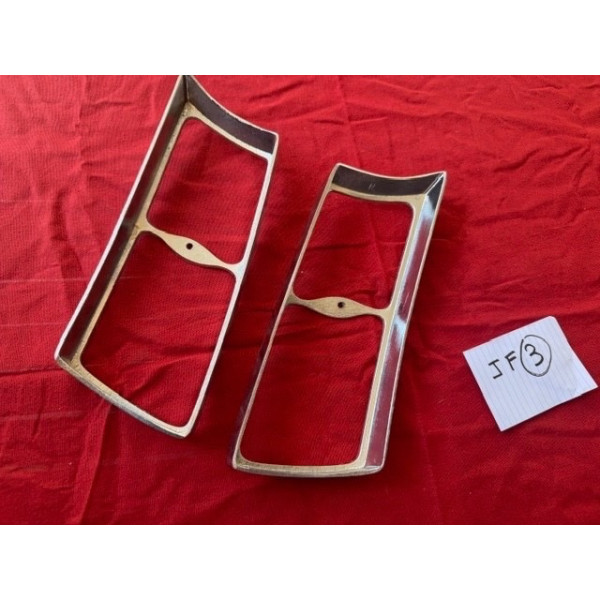 Enjoliveurs feux arrière aluminium poli neuf accessoire Renault 5 1er modèle