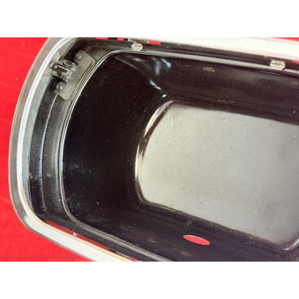 Cuvelage original avec cerclage chrome Peugeot 504 coupé cabriolet 1er modèle