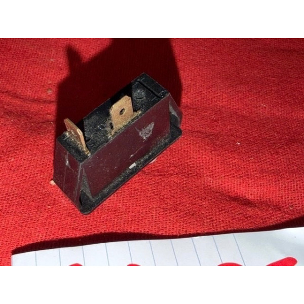 Bouton de commande 2 positions tableau de bord neuf R8 Gordini Alpine A110