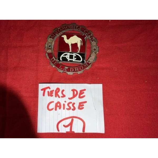 Badge de rally véhicule ancien Automobile Club de la Drome