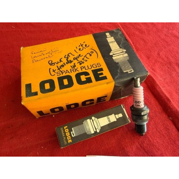 Lot 12 bougies neuves Lodge Citroën SM Maserati Merak