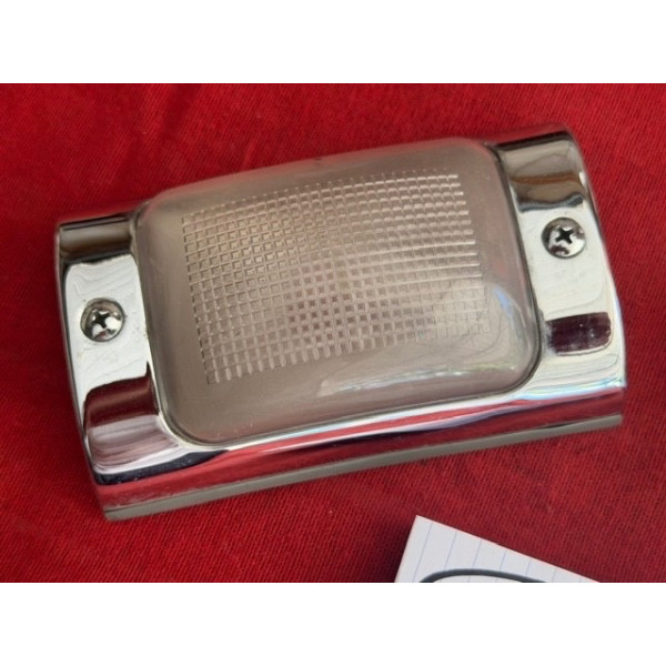 2 lampes habillage intérieur Pallas Citroën DS