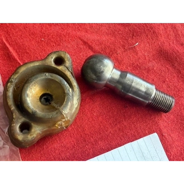 Rotule neuve NOS origine pivot train avant Citroën ID DS 1er modèle 56-65