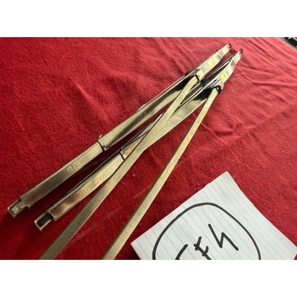 2 bras SEV + essuie glace NF SEV Marchal Azur 33cm Peugeot 404 cabriolet coupé