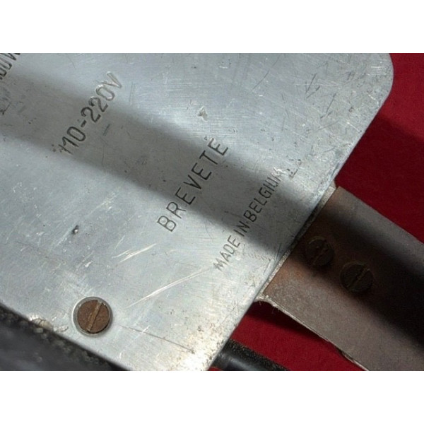Retailleuse pneus poids lourd Caloria vintage avec lames Citroën U23 Peugeot D4