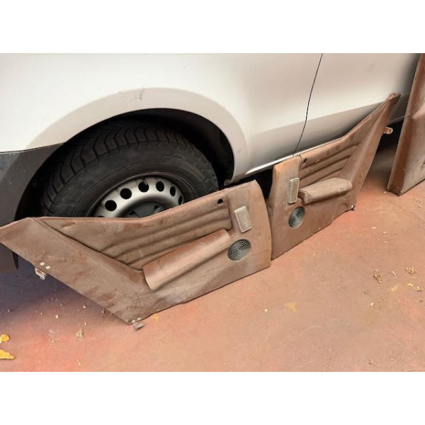 Panneaux de porte cuir marron Citroën SM