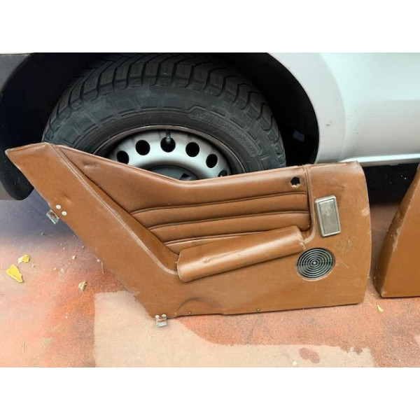 Panneaux de porte cuir marron Citroën SM