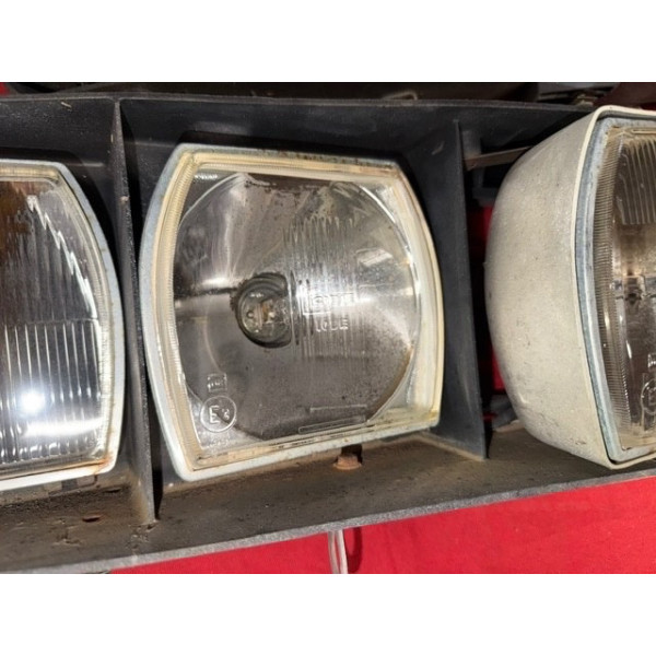 Ensemble de phares Cibie Citroën SM Maserati avec leurs supports