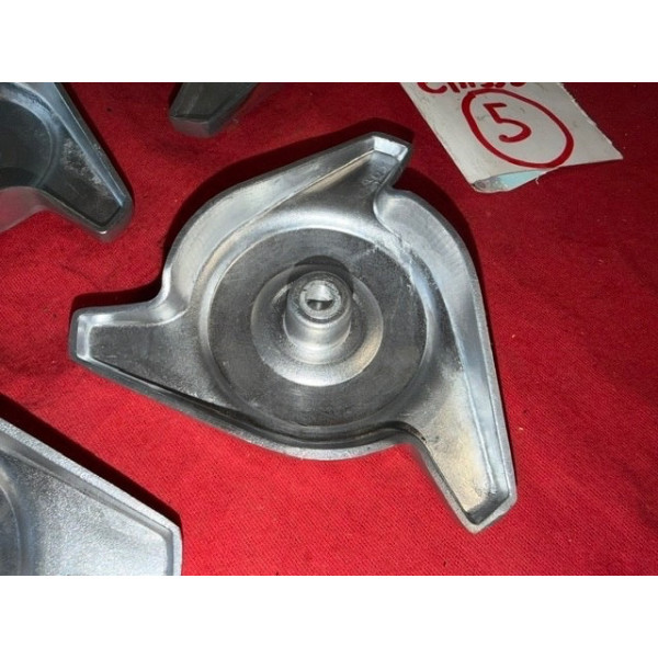 4 papillons neuf enjoliveurs Robergel Citroën DS Peugeot 203 403 Renault Floride