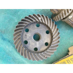 COUPLE CONIQUE 8X33 NEUF ORIGINE NOS RENAULT 4 BERLINE OU FOURGONNETTE 1ER MODELE