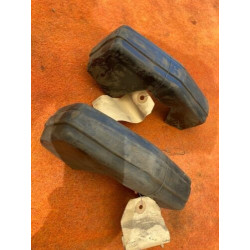 2 BUTOIRS ARRIERE NEUF ORIGINAL NOS RENAULT 16 TL TS TX