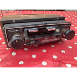 ANCIEN AUTORADIO AM FM A CASSETTES RENAULT PEUGEOT CITROEN SIMCA FORD ALFA ROMEO