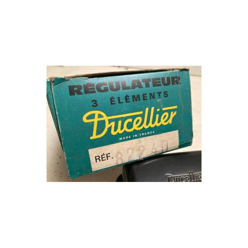 REGULATEUR NEUF ORIGINAL DUCELLIER 8224D SIMCA ARONDE P60 PLEIN CIEL FACEL