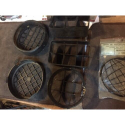 LOT CACHES PHARES COUPE FRITE ALPINE A110 GR4 RENAULT 8 GORDINI BMW 2002 PORSCHE